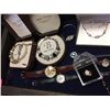Image 2 : Vintage Estate Jewelry