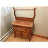 Image 2 : 2 Vintage Oak Commodes