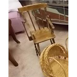 CHILD'S WOOD DOLL HIGH CHAIR - SPIRAL LEGS