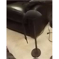 YARD ORNAMENT - HERON - POINTING DOWN