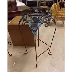 WROUGHT IRON PLANT STAND