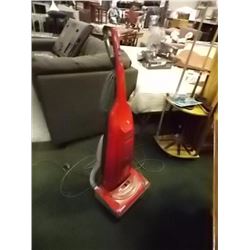UPRIGHT VACUMN - FROM ESTATE - RED - KENMORE
