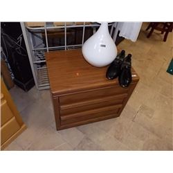 OAK END TABLE - 2 DRAWER