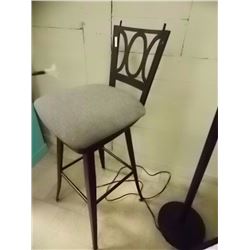 SWIVEL BAR STOOL