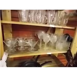 SHELF GLASS CUPS