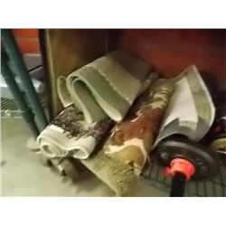 ASSORTED AREA MATS - 5 TTL