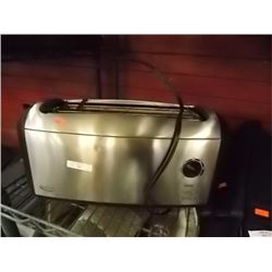 BETTY CROCKER TOASTER