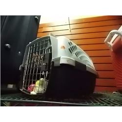 PET CAGE WITH CAT ACCESSORIES