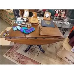 VINTAGE MAHOGANY ROUND TABLE WITH 4 DROP SIDES SINGLE PEDESTAL DUNCAN PHYPHE BASE - AWESOME CONDITIO