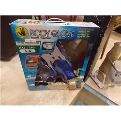 BODY GLOVE AQUATIC SET - OPEN BOX