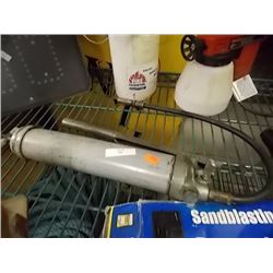 GREASE GUN
