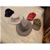 Image 1 : HATS - 5 ASSORTED