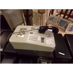 CREDIT CARD PAY PHONE - NO KEYS