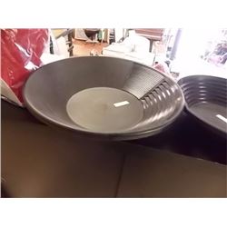NEW GOLD PAN - ESTWING - BLACK PLASTIC - LARGE
