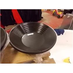 NEW GOLD PAN - ESTWING - BLACK PLASTIC - SMALL