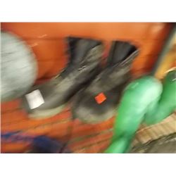 GOLFING RUNNER BOOTS