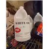 Image 3 : JUG OF WHITE OIL - PDI - 4LT