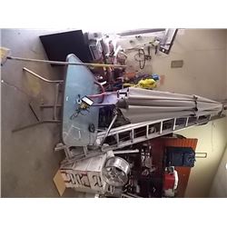 PATIO TABLE & UNBRELLA WITH BASE