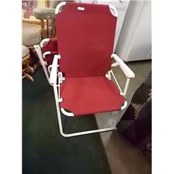 FOLDING CHAIRS - 2 TTL