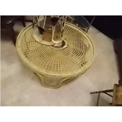 ROUND WICKER COFFEE TABLE