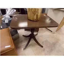 VINRAGE DUNCAN PHYPHE END TABLE