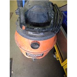 RIGID SHOP VAC WITH ACC