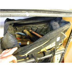 DEWALT TOOLBAG AND CONTENTS