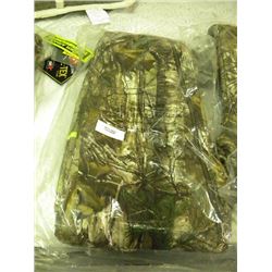 NEW UNDERARMOUR GORE TEX CAMO OVERALLS XL