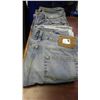 Image 1 : 5 NEW PR OF AMERICAN EAGLE JEANS VARIOUS SIZE