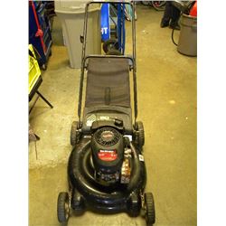 YARD MACHINE MOWER WITH BAG