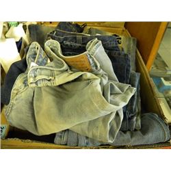6 NEW PAIRS OF ASSORTED JAENS AND SIZES , AMERICAN EAGLE, WIND RIVER ETC
