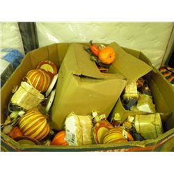 SKID OF STORE OVERSTOCK HALOWEEN DECOR