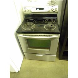 BLACK AND STAINLESS KITCHENAID CERAMIC TOP STOVE WITH CONVECTION