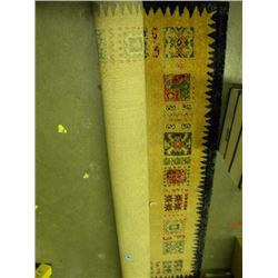 AREA RUG 165 X 235