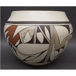 HOPI POTTERY JAR ( NAVASIE)