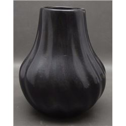 SANTA CLARA POTTERY VASE (LEGORIA)