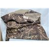 Image 1 : REDHEAD DOG BED AND BLANKET