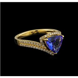 14KT Yellow Gold 1.03 ctw Tanzanite and Diamond Ring