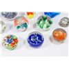 Image 3 : Lot 15 Art Glass Paperweights