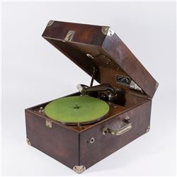 Victor Victrola VV-50 Portable Suitcase Phonograph