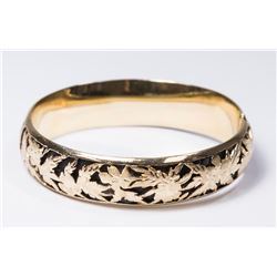 14K Gold Bangle Bracelet with Leaf Design