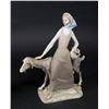 Image 2 : 2 Lladro Figures