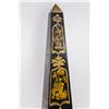Image 2 : Pair Chinoiserie Style Decorated Obelisks