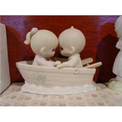 Precious Moments 'Friends Never Drift Apart'