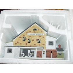 Department 56 'Jannes Mullet Amish Barn'