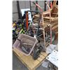Image 1 : PALLET WITH BARREL JACK, LAWNMOWER TIRES AND MORE