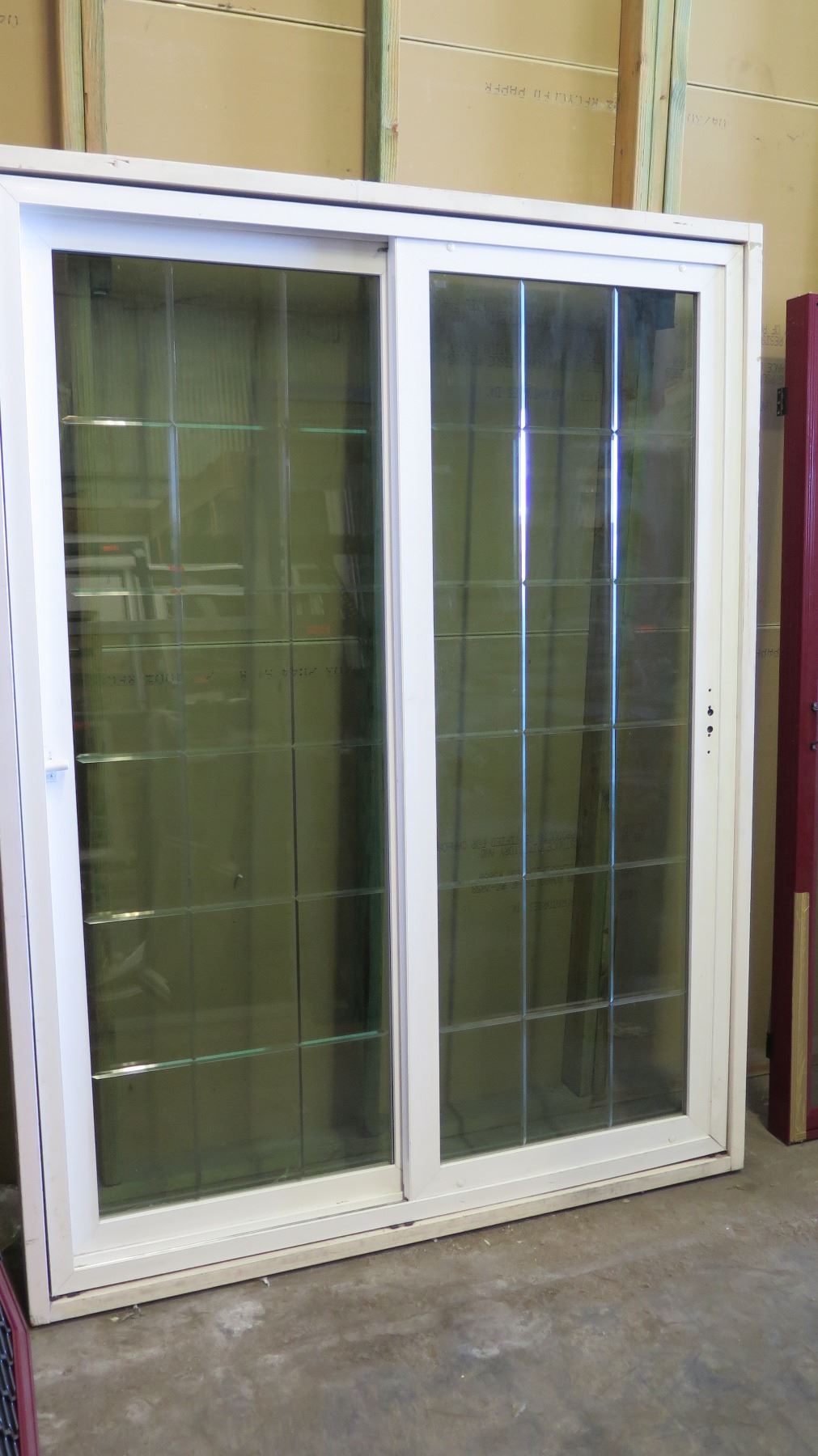 Patio Sliding Glass Door 59 3 4 X 79 5 8 White Vinyl Beveled Grids On Glass 2000 Retail Oahu Auctions