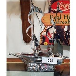 VINTAGE SHIP LAMP