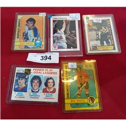 FOUR VINTAGE HOCKEY CARDS & ONE BASKETBALL CARD