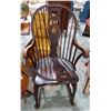 Image 1 : WINDSOR BACK ARMCHAIR